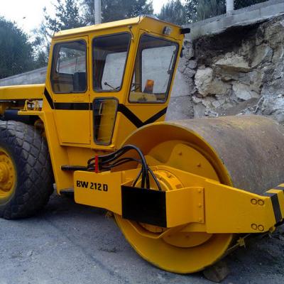 Compactador Bomag212